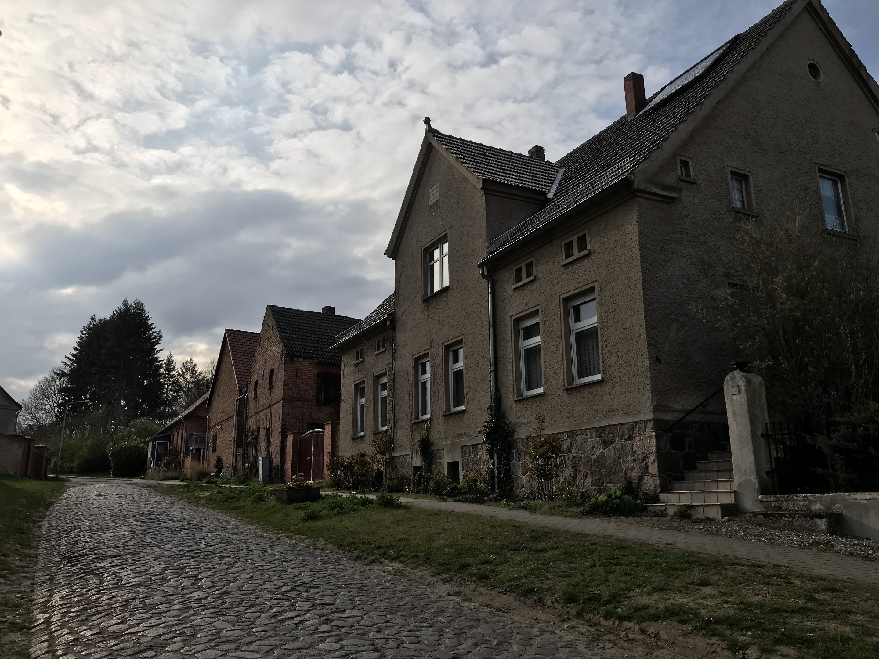 Ortsansicht Naugarten Dorfstrasse, Foto: Anet Hoppe