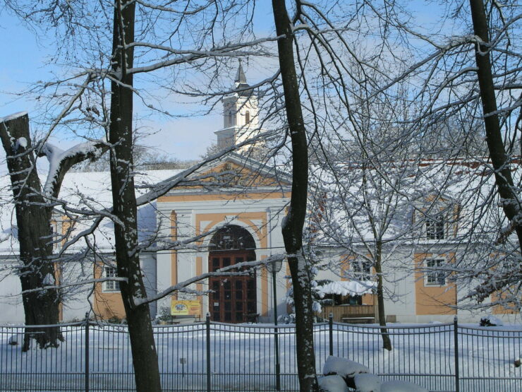 Marstall Boitzenburg im Winter vom Schloßpark aus, Foto: Anet Hoppe
