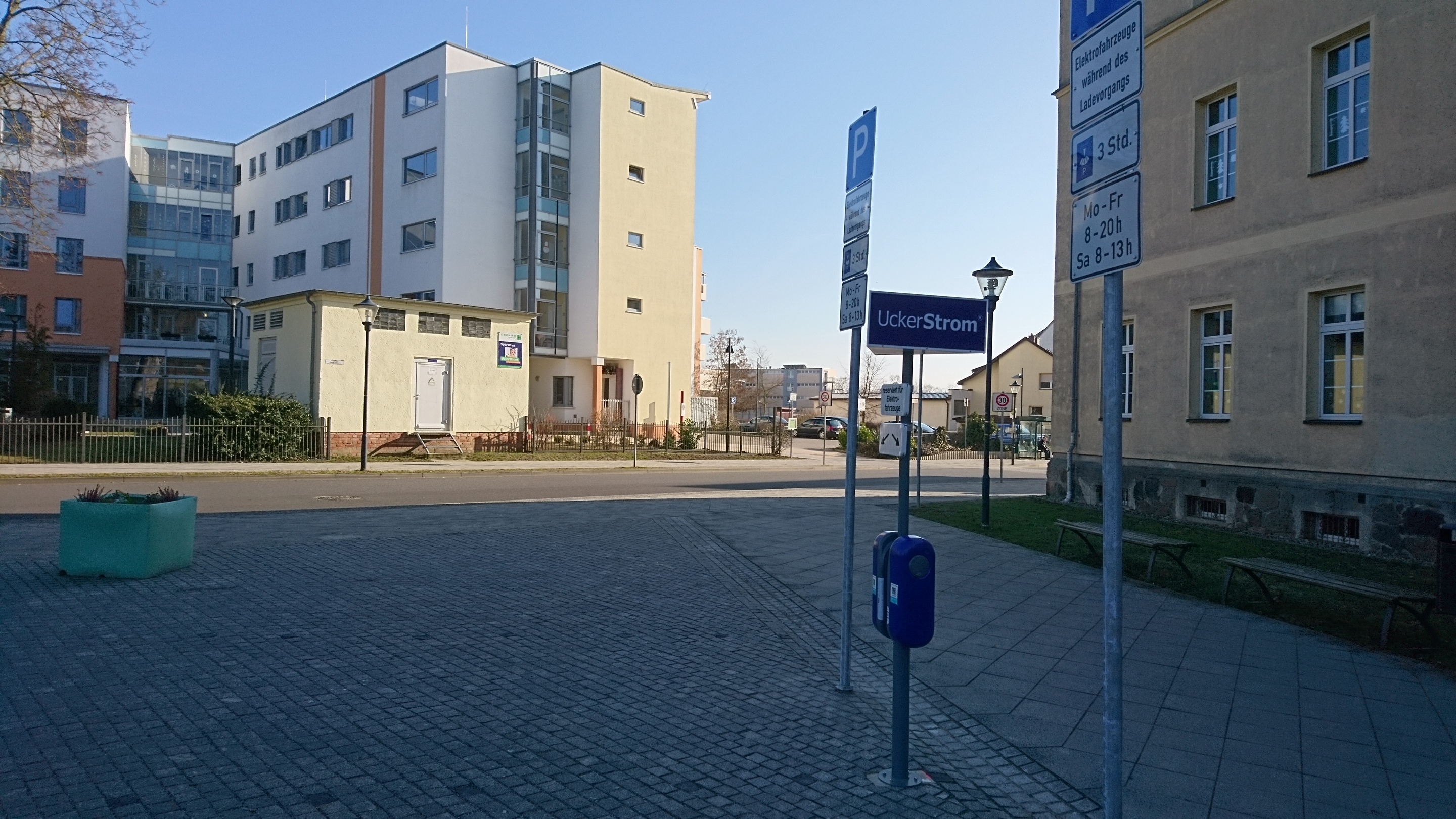 Stromtankstelle Parkplatz Diesterweg-Grundschule, Foto: Doreen Bahlke